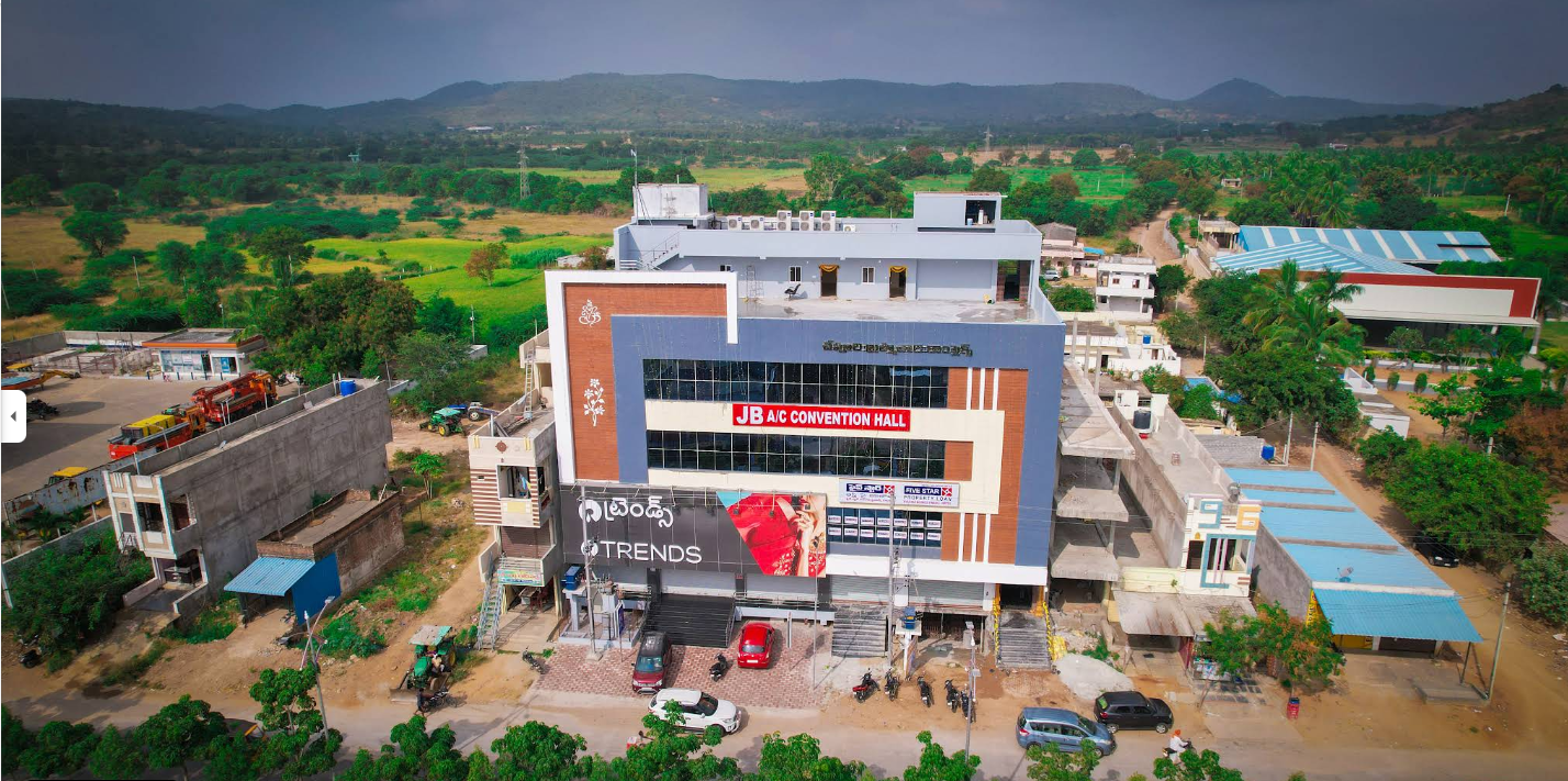 Function Hall Photo 17